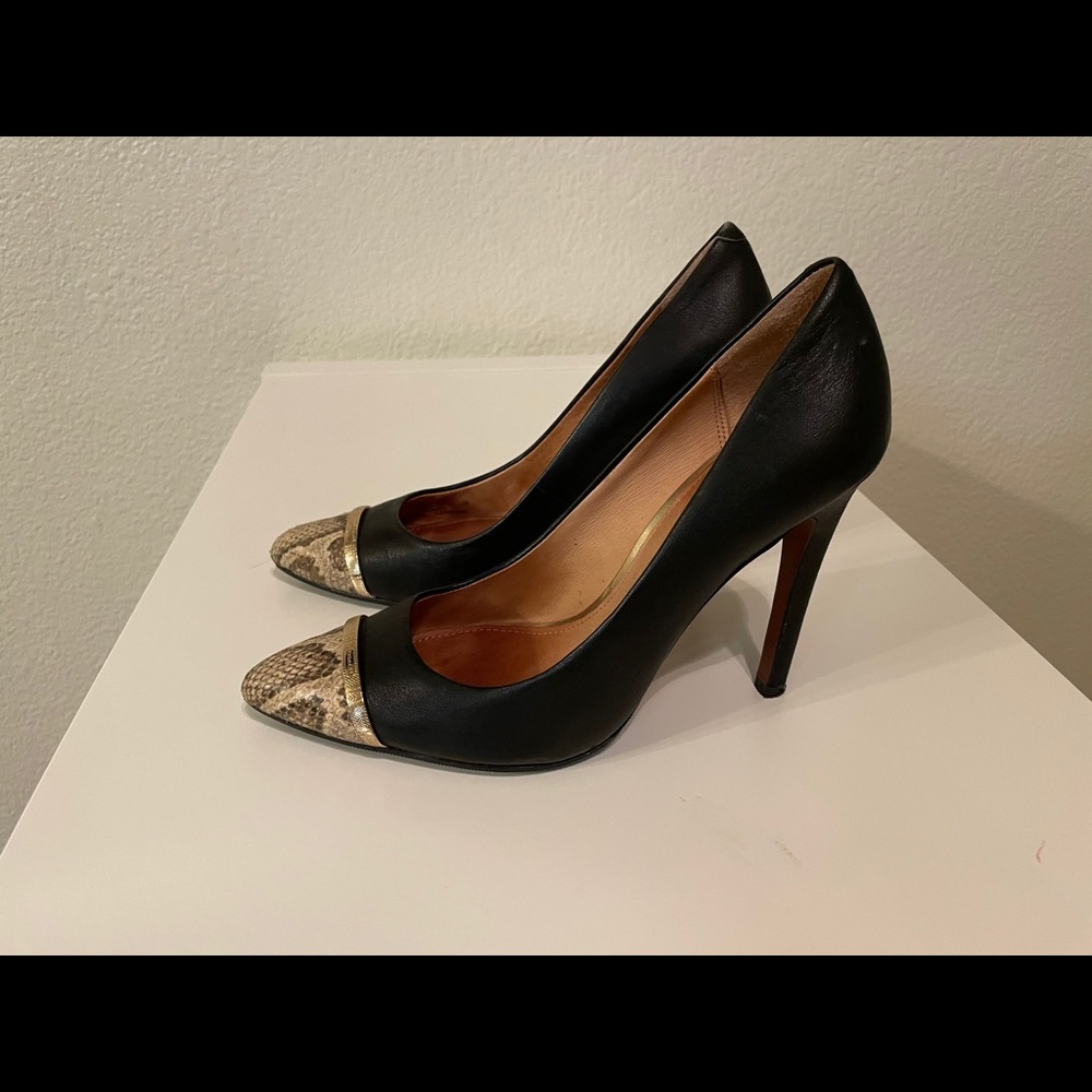 Coach pump heels